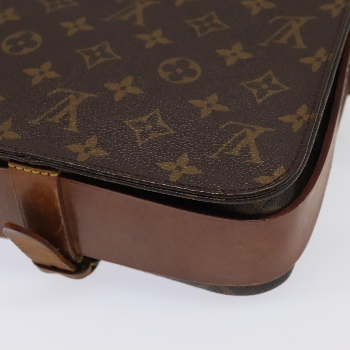 LOUIS VUITTON Monogram Cartouchiere MM Shoulder Bag M51253 LV Auth 94555