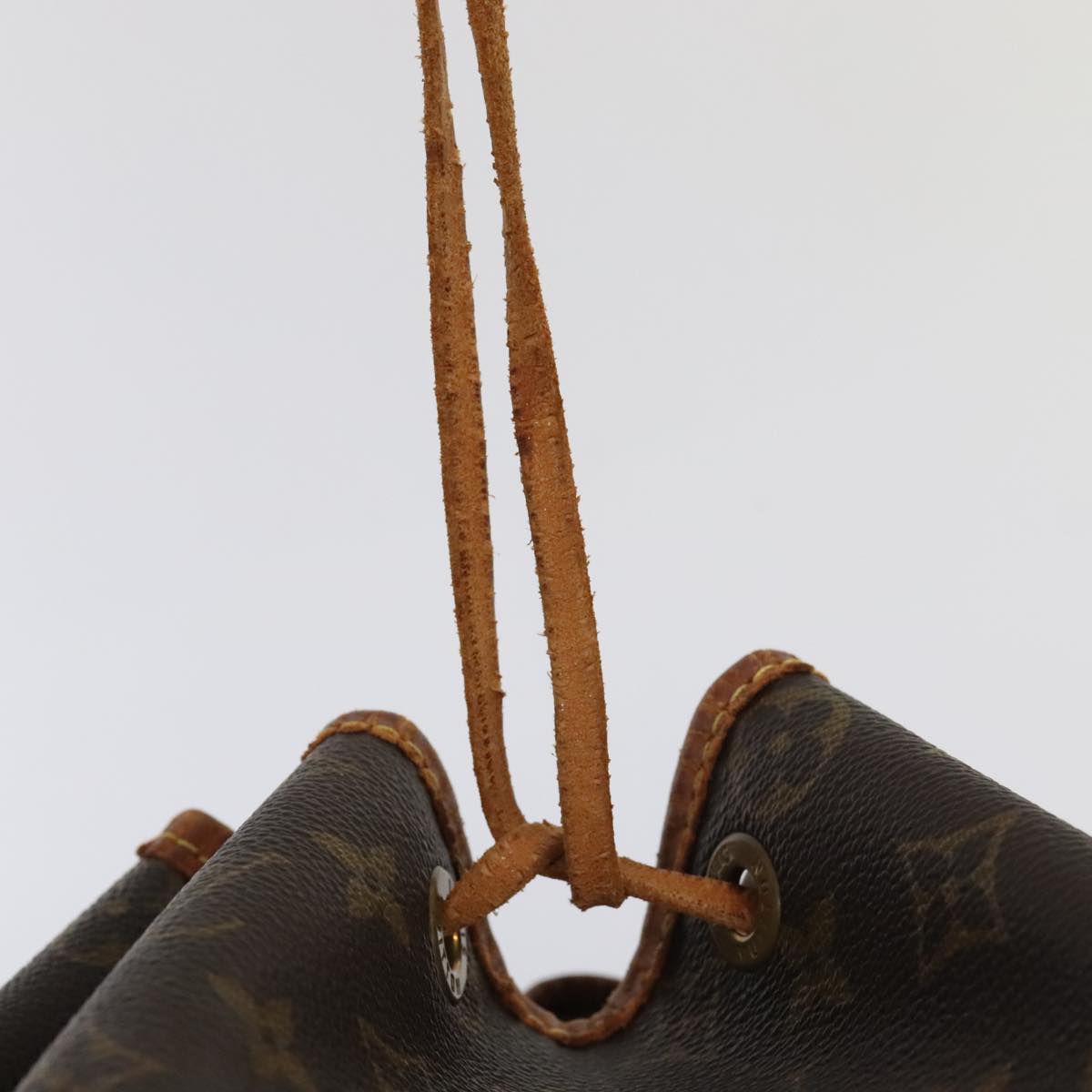 LOUIS VUITTON Monogram Noe Shoulder Bag M42224 LV Auth 94581