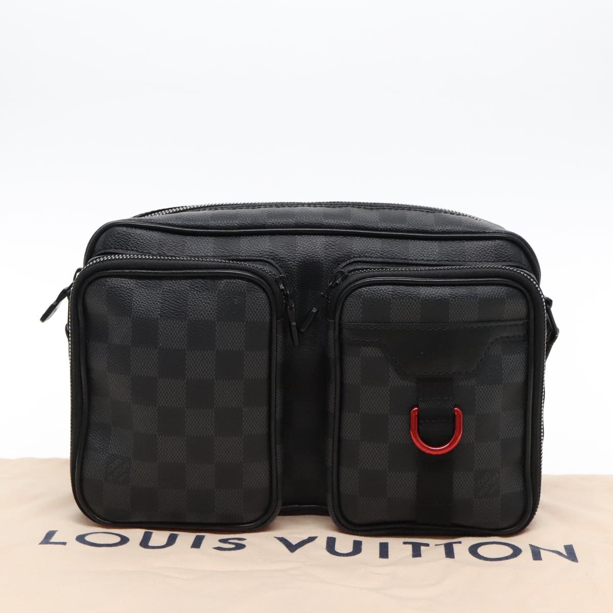 LOUIS VUITTON Damier Grafitte Utility Messenger Shoulder Bag M40280 Auth 94640A