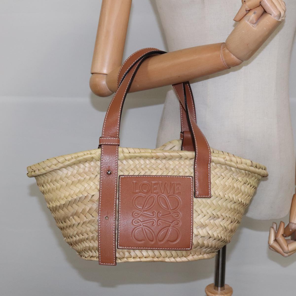 LOEWE Small Basket Hand Bag Straw Beige Auth 94671A