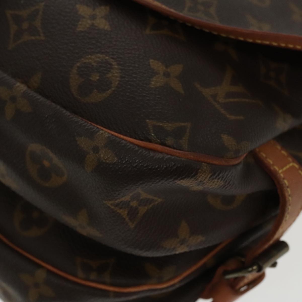 LOUIS VUITTON Monogram Saumur 30 Shoulder Bag M42256 LV Auth 94834