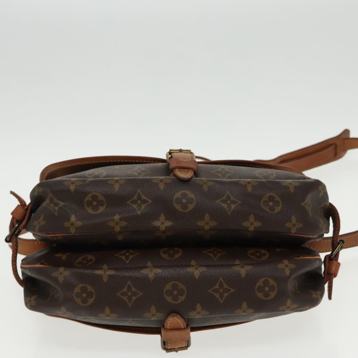 LOUIS VUITTON Monogram Saumur 30 Shoulder Bag M42256 LV Auth 94834