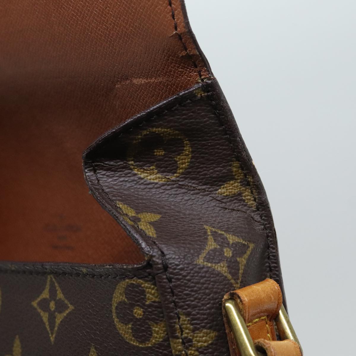 LOUIS VUITTON Monogram Saint Cloud MM Shoulder Bag M51243 LV Auth 94853