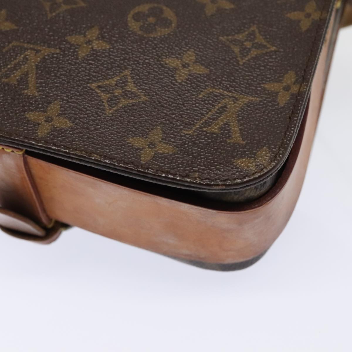 LOUIS VUITTON Monogram Cartouchiere MM Shoulder Bag M51253 LV Auth 94868