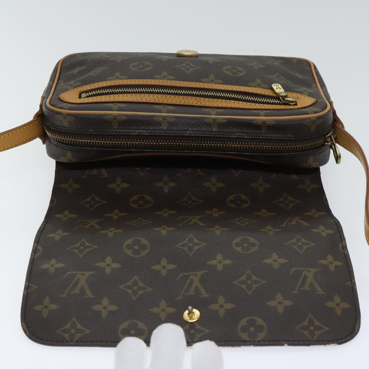 LOUIS VUITTON Monogram Saint Germain Shoulder Bag M51210 LV Auth 94905