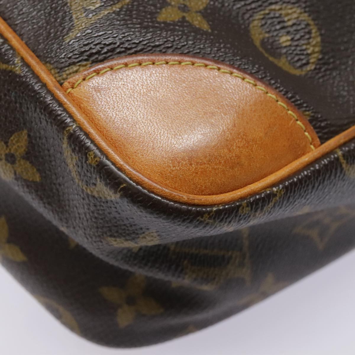 LOUIS VUITTON Monogram Danube MM Shoulder Bag M45264 LV Auth 94912