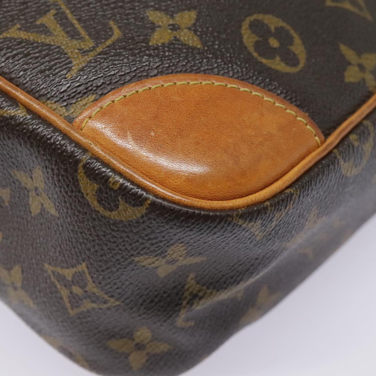 LOUIS VUITTON Monogram Danube MM Shoulder Bag M45264 LV Auth 94912