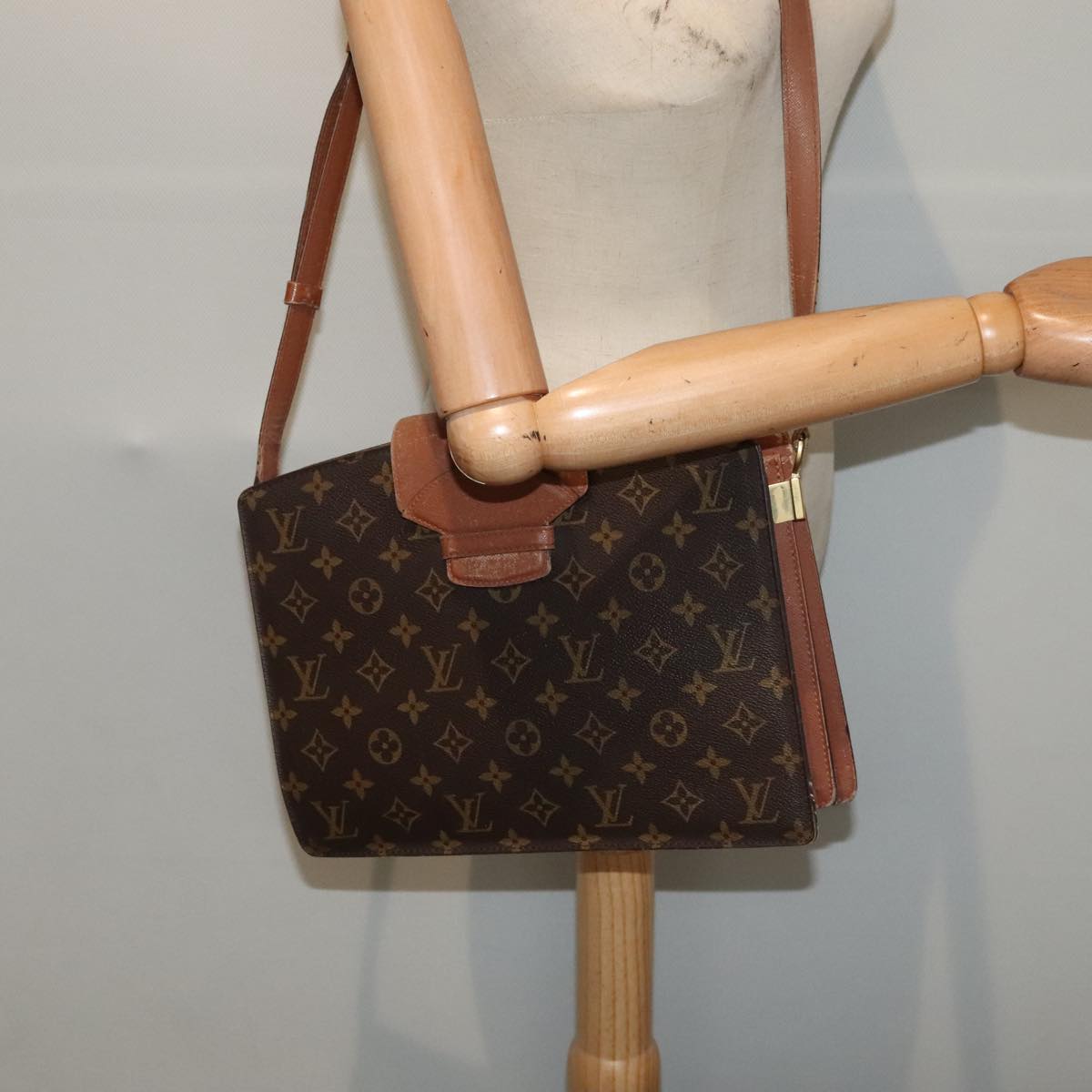 LOUIS VUITTON Monogram Kurcell Shoulder Bag M51375 LV Auth 94929