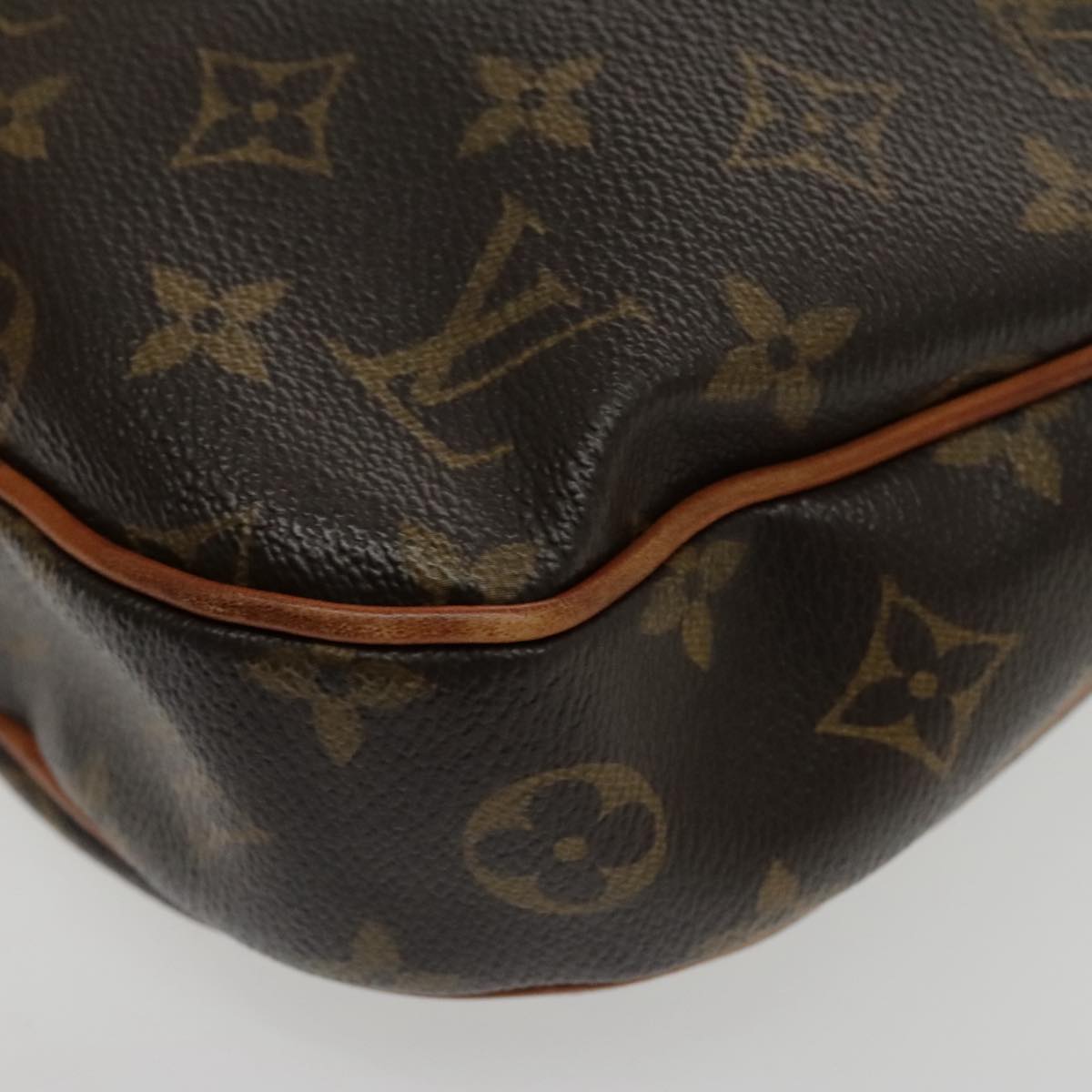 LOUIS VUITTON Monogram Odeon MM Shoulder Bag M56389 LV Auth 94944