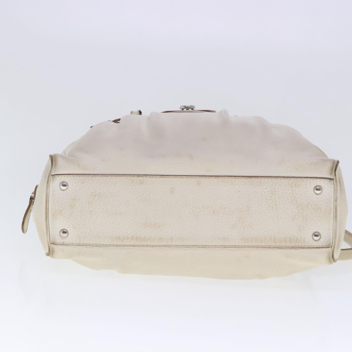 Salvatore Ferragamo Gancini Shoulder Bag Leather White Silver Auth 95007