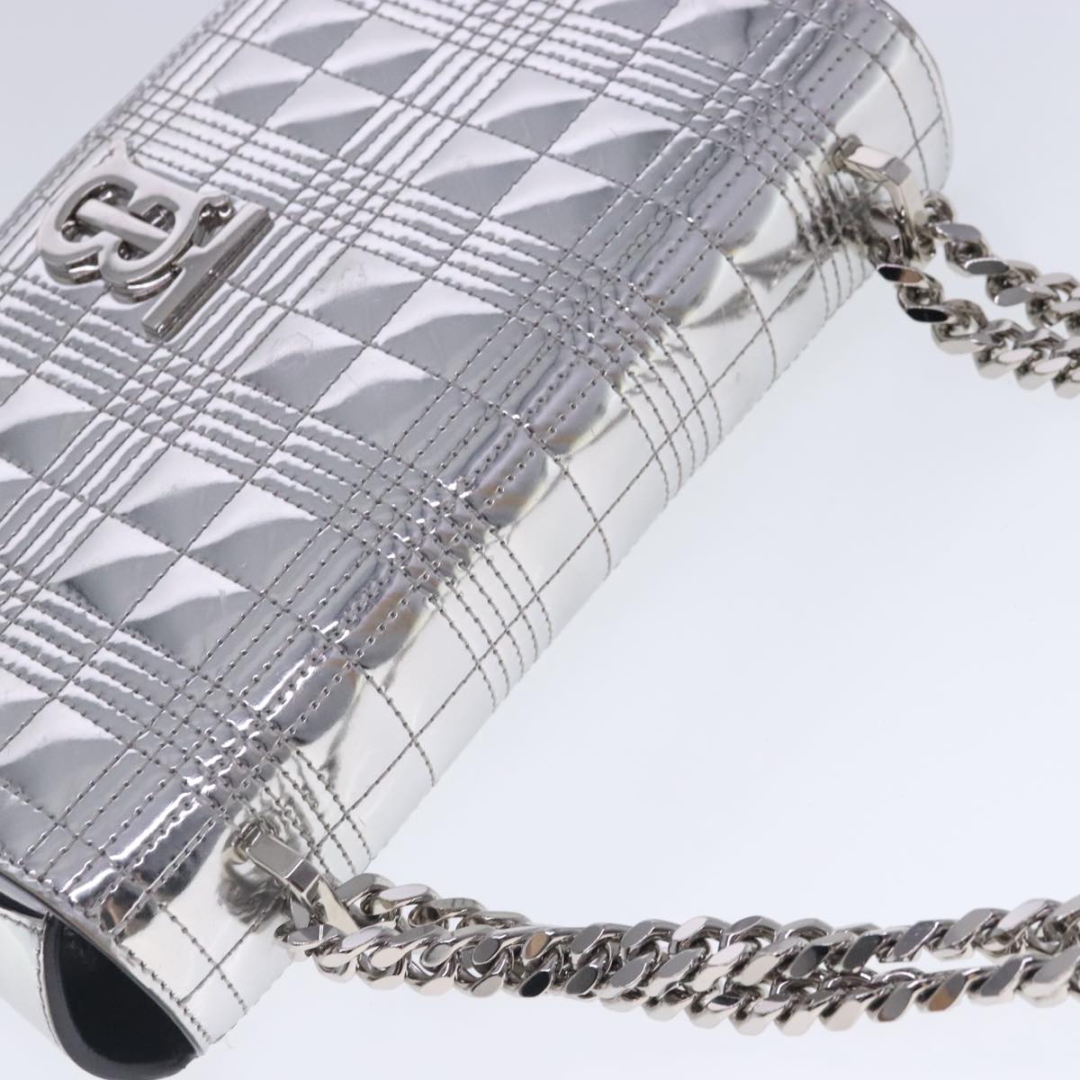 BURBERRY Chain Shoulder Bag Patent leather Silver Auth 95065