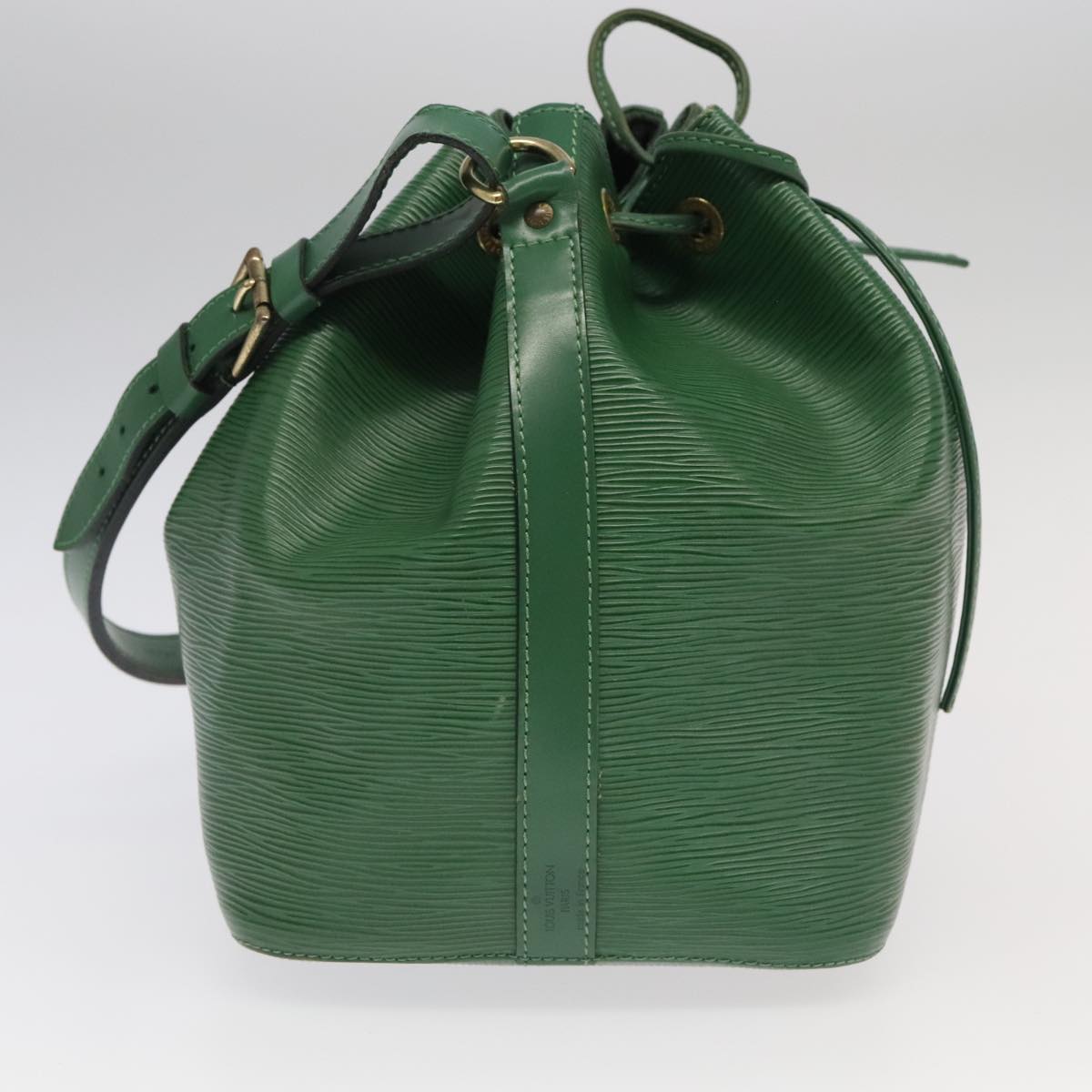 LOUIS VUITTON Epi Petit Noe Shoulder Bag Green M44102 LV Auth 95122