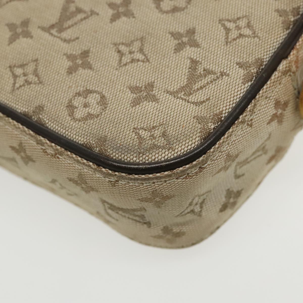 LOUIS VUITTON Monogram Mini Juliet MM Shoulder Bag Khaki M92218 LV Auth 95226