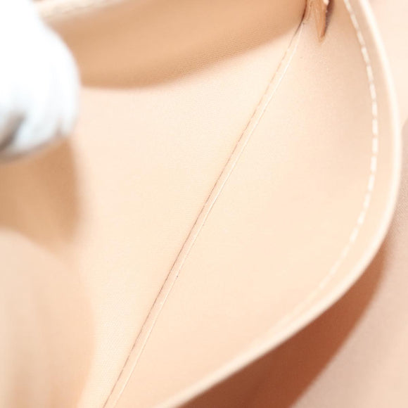 LOUIS VUITTON Monogram Vernis Pochette Accessoires Pouch Beige M90072 Auth 95242