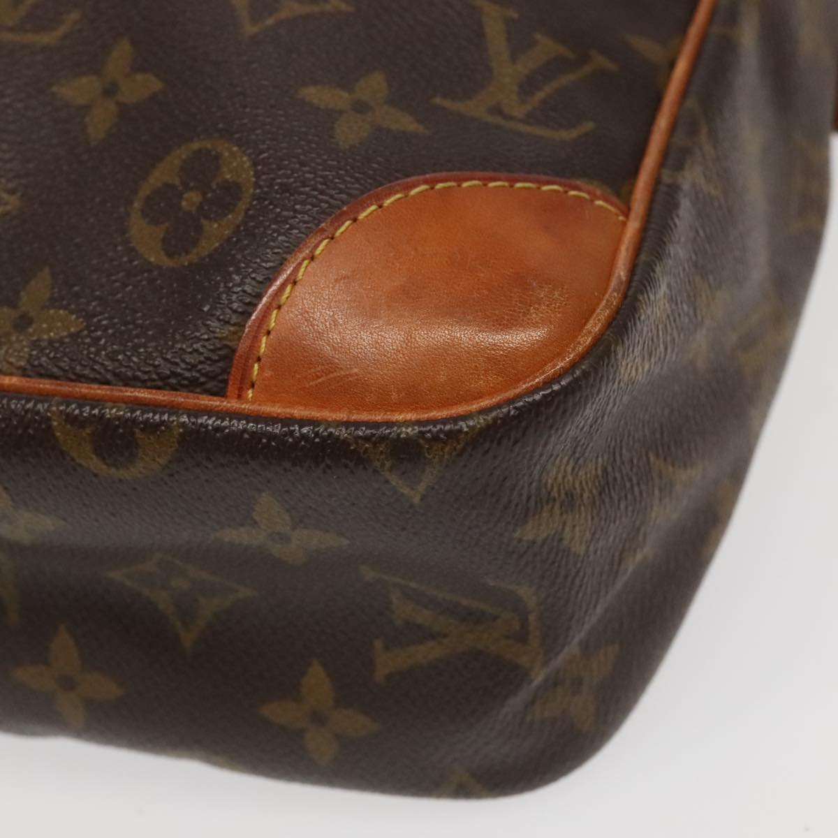 LOUIS VUITTON Monogram Danube MM Shoulder Bag M45264 LV Auth 95275