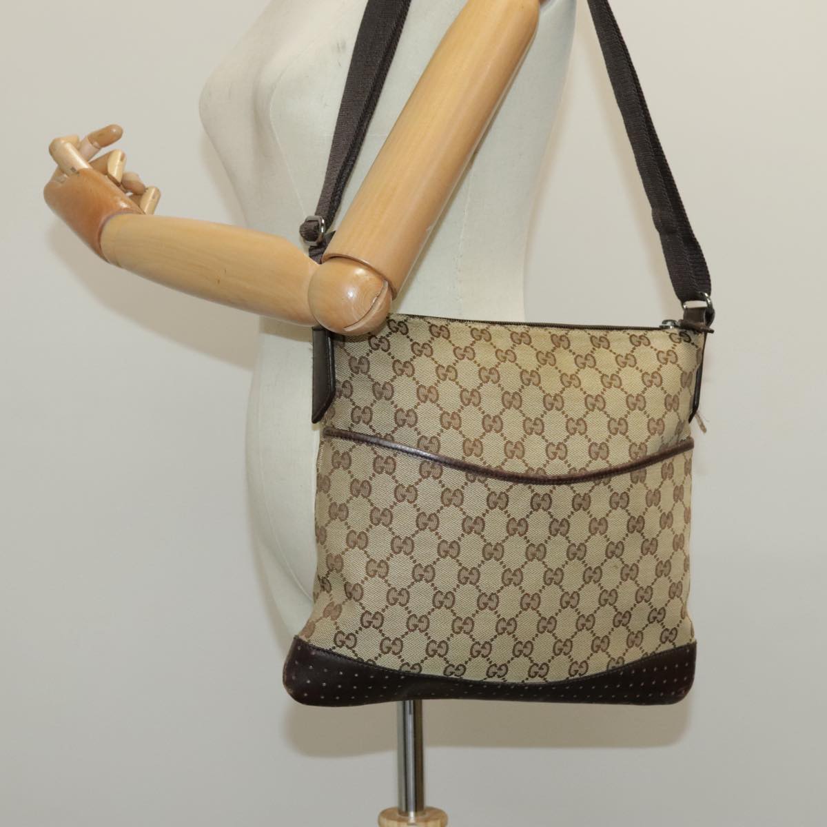 GUCCI GG Supreme Shoulder Bag PVC Leather Beige Brown Silver 145857 Auth 95329