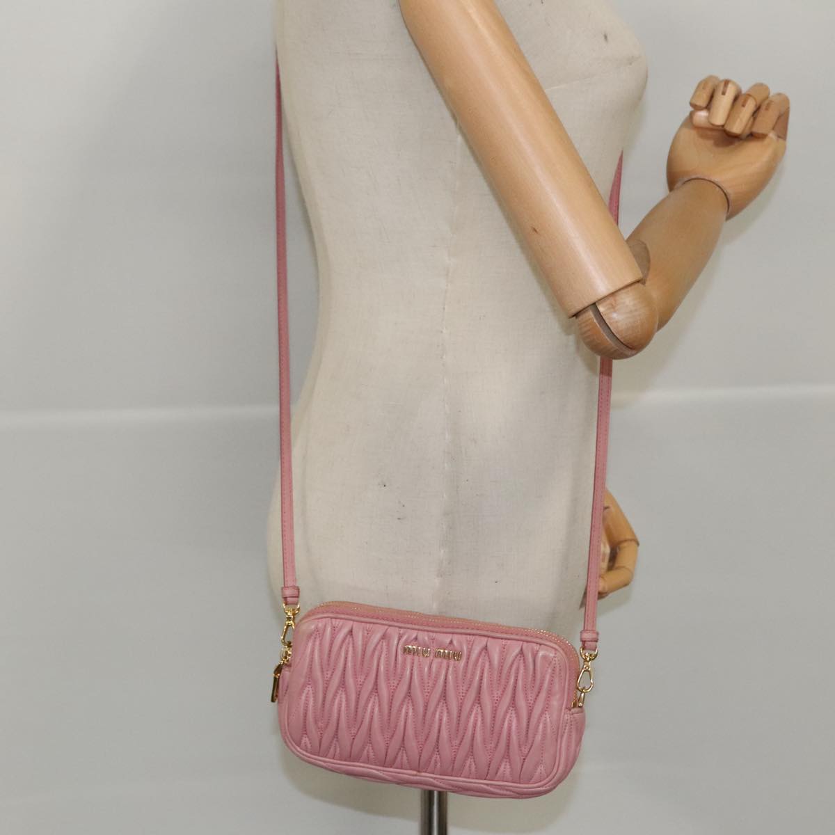 Miu Miu Matelasse Shoulder Bag Leather Pink Gold Auth 95340