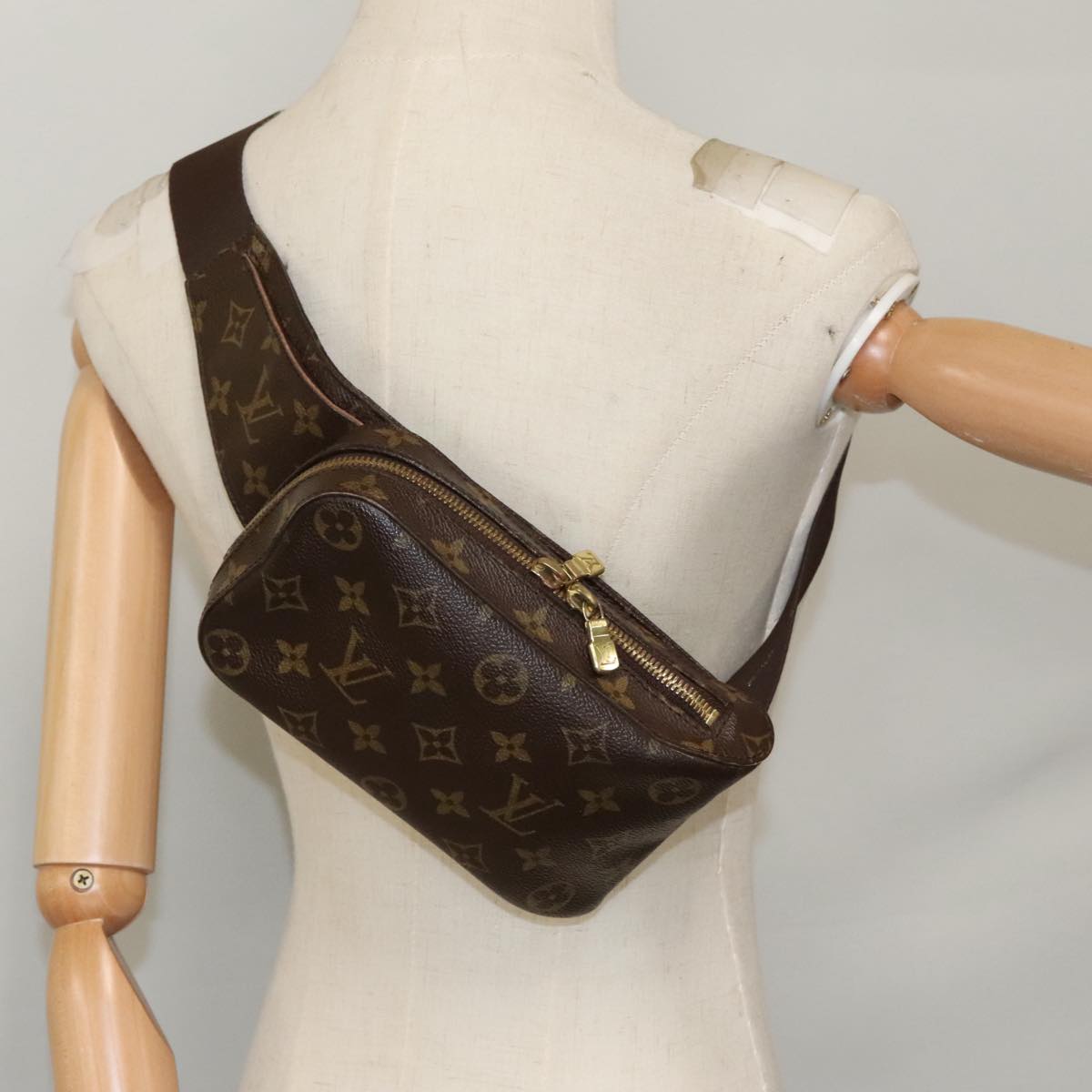 LOUIS VUITTON Monogram Geronimos Shoulder Bag SPO M50211 LV Auth 95382