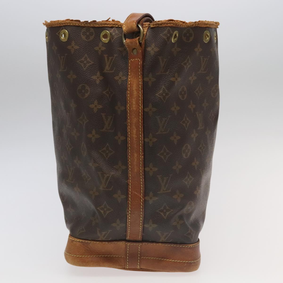 LOUIS VUITTON Monogram Noe Shoulder Bag M42224 LV Auth 95400