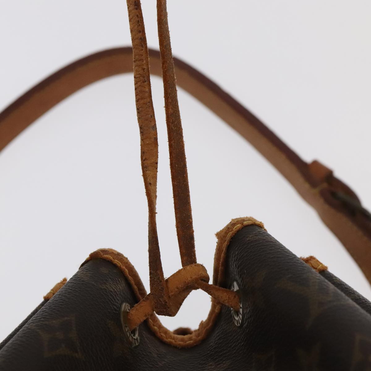 LOUIS VUITTON Monogram Noe Shoulder Bag M42224 LV Auth 95403