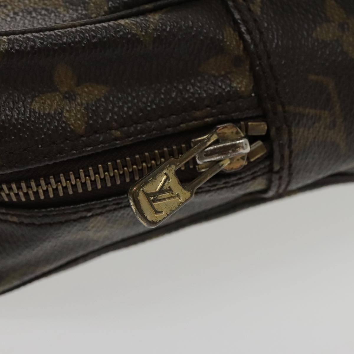 LOUIS VUITTON Monogram Trousse Toilette 28 Clutch Bag M47522 LV Auth 95409