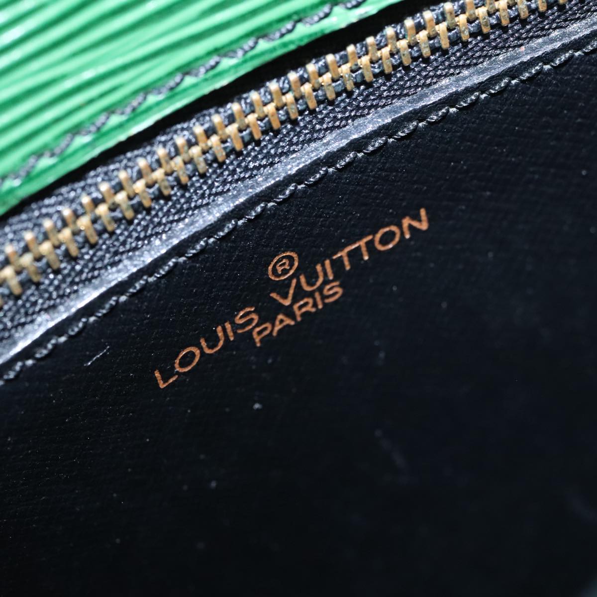 LOUIS VUITTON Epi Saint Cloud GM Shoulder Bag Green M52194 LV Auth 95451