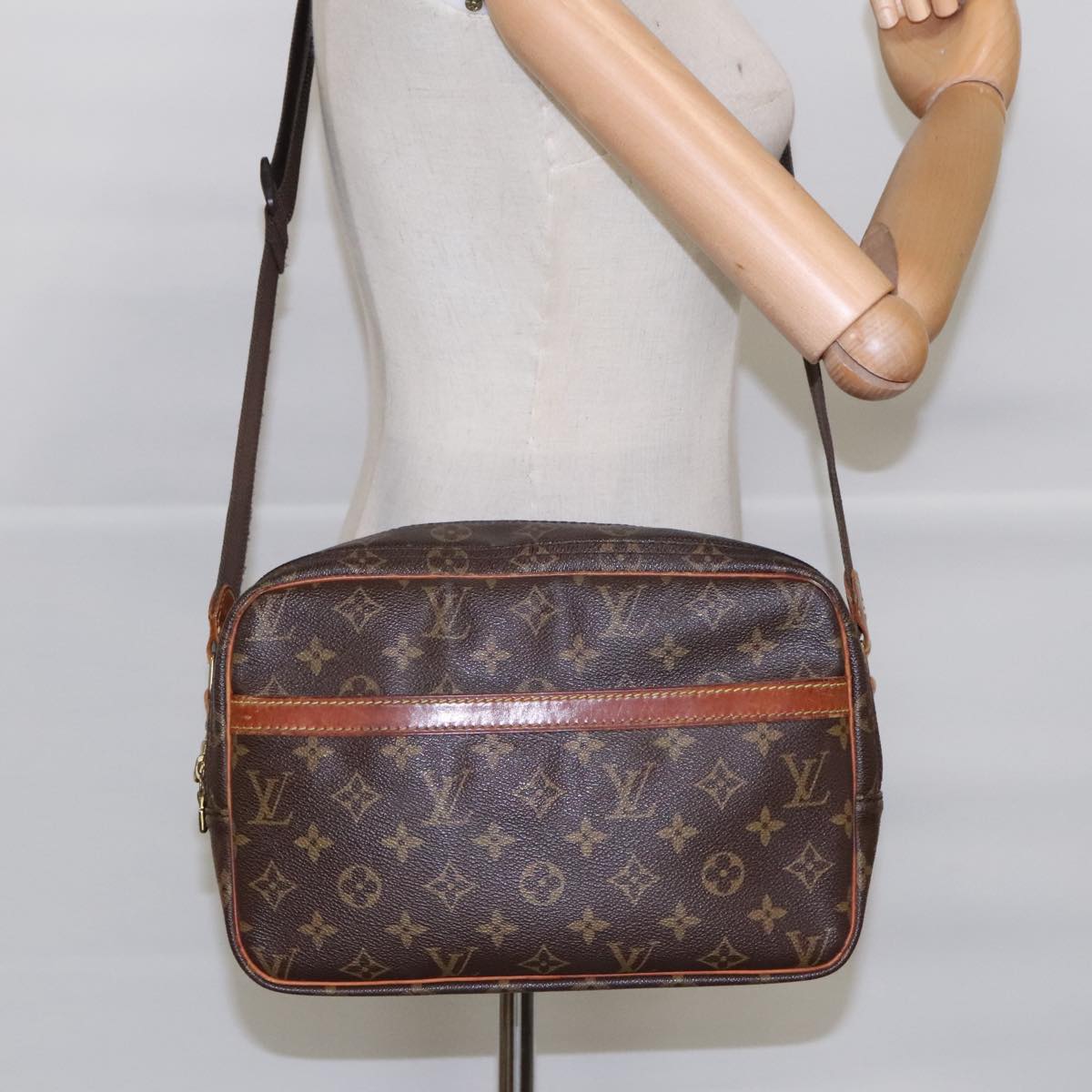 LOUIS VUITTON Monogram Reporter PM Shoulder Bag M45254 LV Auth 95478