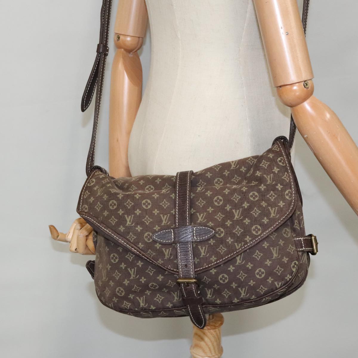 LOUIS VUITTON Monogram Mini Lin Saumur PM Bag Brown Ebene M95227 LV Auth 95493