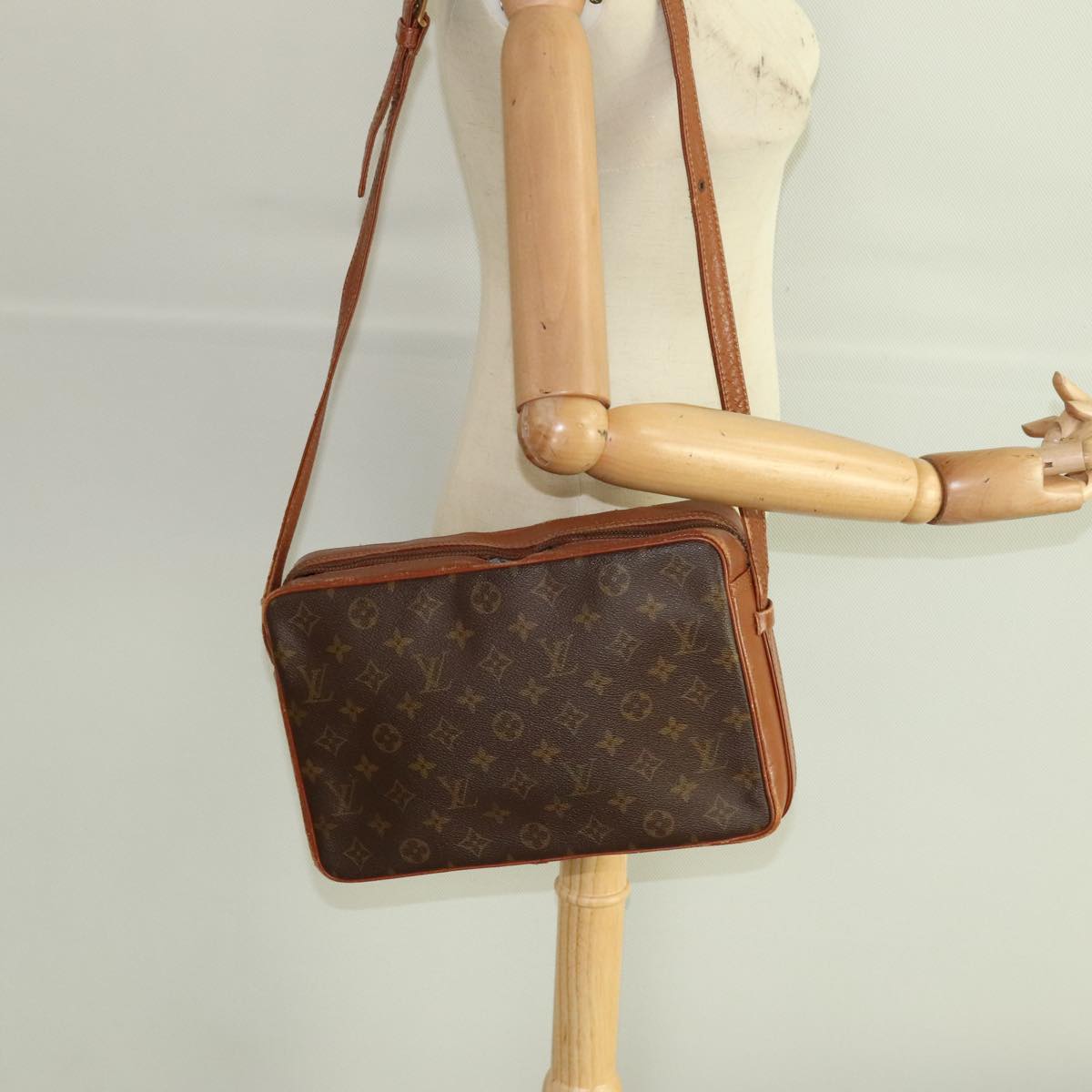 LOUIS VUITTON Monogram Sac Bandouliere Shoulder Bag M51364 LV Auth 95628