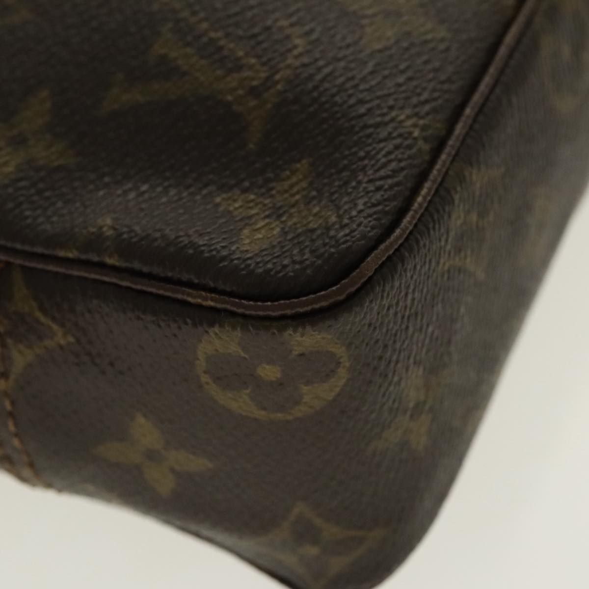 LOUIS VUITTON Monogram Trousse Toilette 23 Clutch Bag M47524 LV Auth 95673