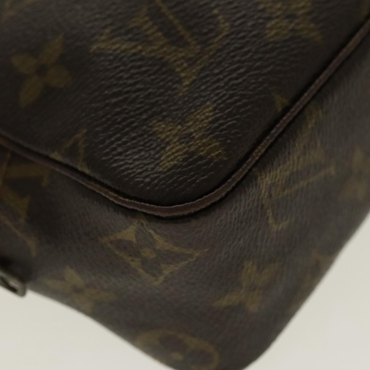 LOUIS VUITTON Monogram Trousse Toilette 23 Clutch Bag M47524 LV Auth 95673