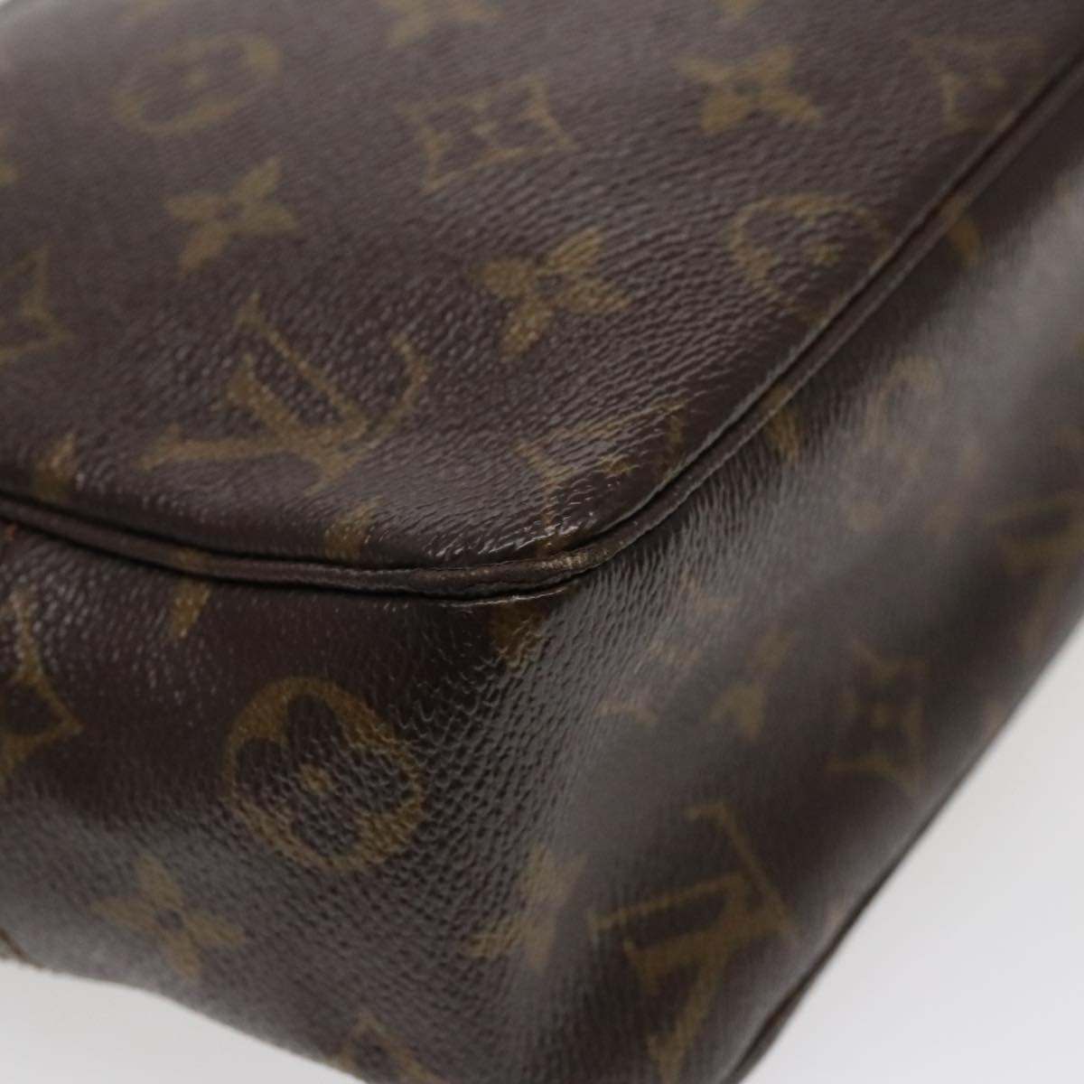 LOUIS VUITTON Monogram Trousse Toilette 28 Clutch Bag M47522 LV Auth 95707