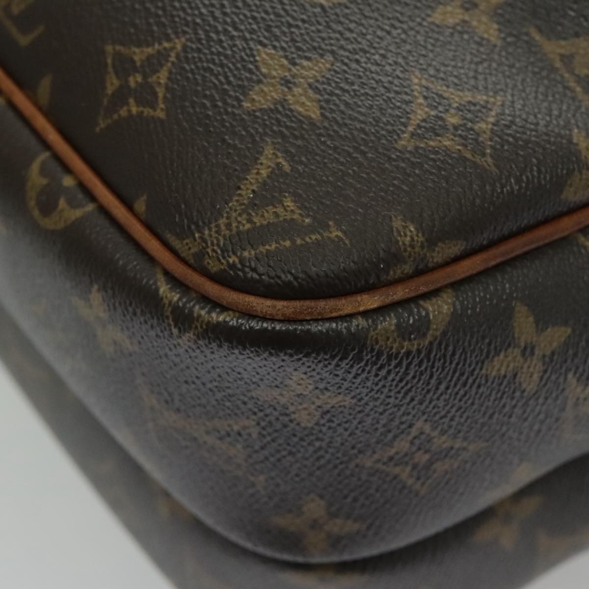 LOUIS VUITTON Monogram Reporter PM Shoulder Bag M45254 LV Auth 95709