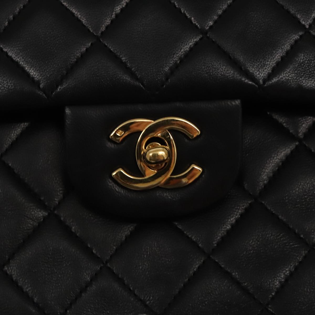 CHANEL Matelasse Chain Hand Bag Lamb Skin Black Gold CC Auth 95715A