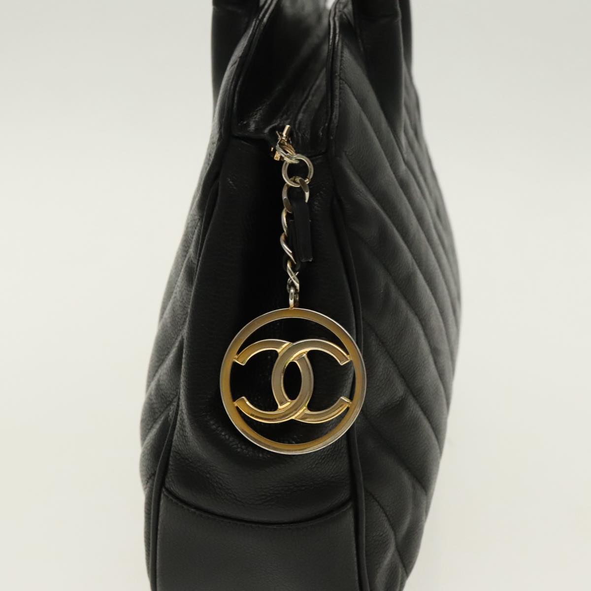 CHANEL V Stitch Hand Bag Caviar Skin Black Gold CC Auth 95729