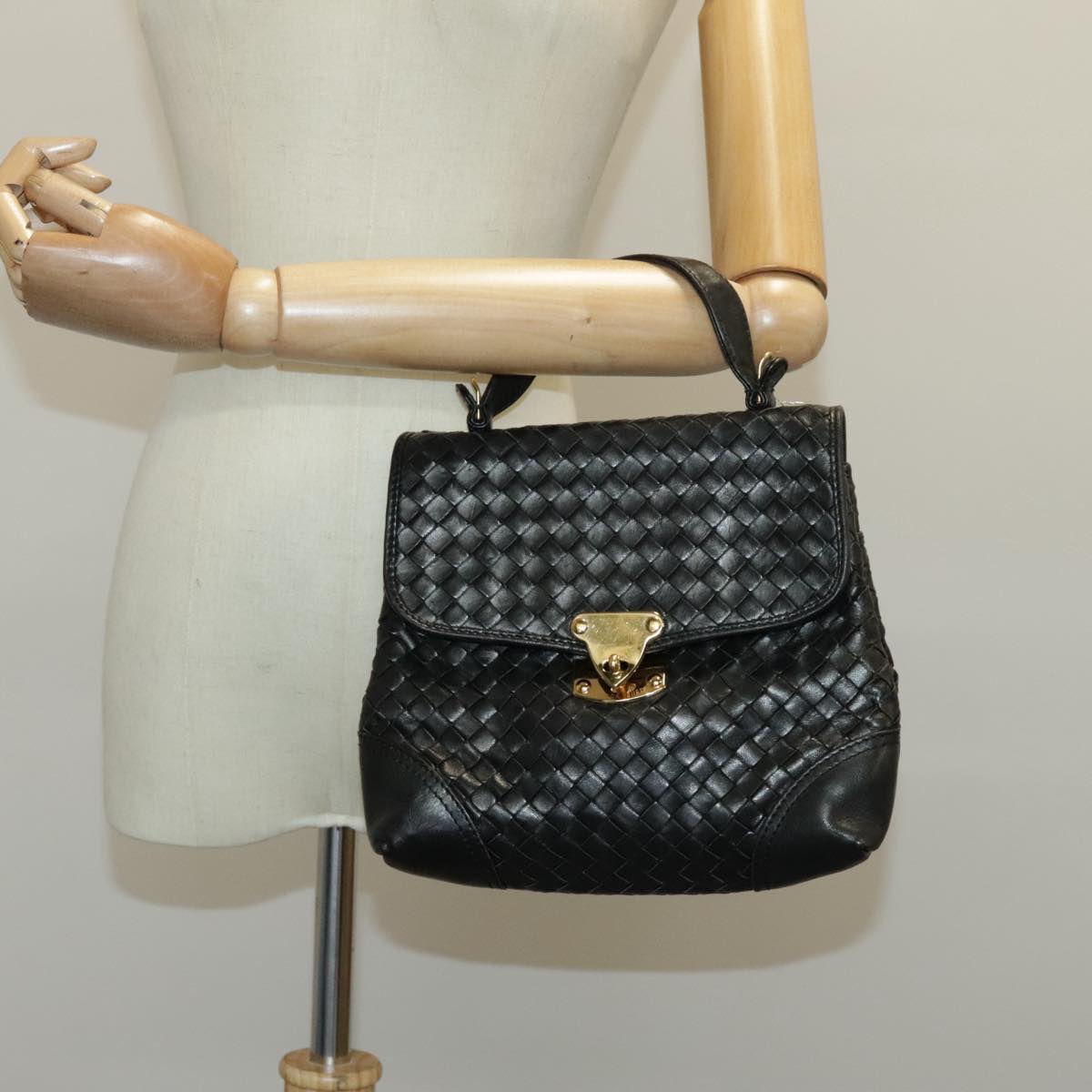 BOTTEGA VENETA INTRECCIATO Hand Bag Leather Gold Black Auth 95731