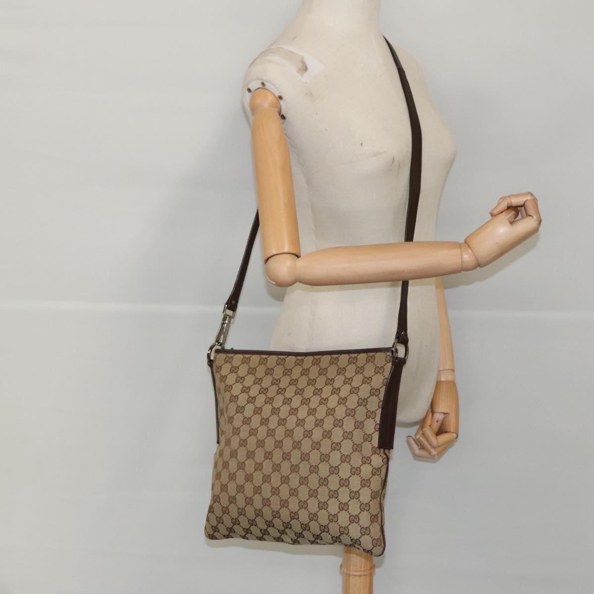 GUCCI GG Canvas Shoulder Bag Beige Silver 113013 Auth 95775