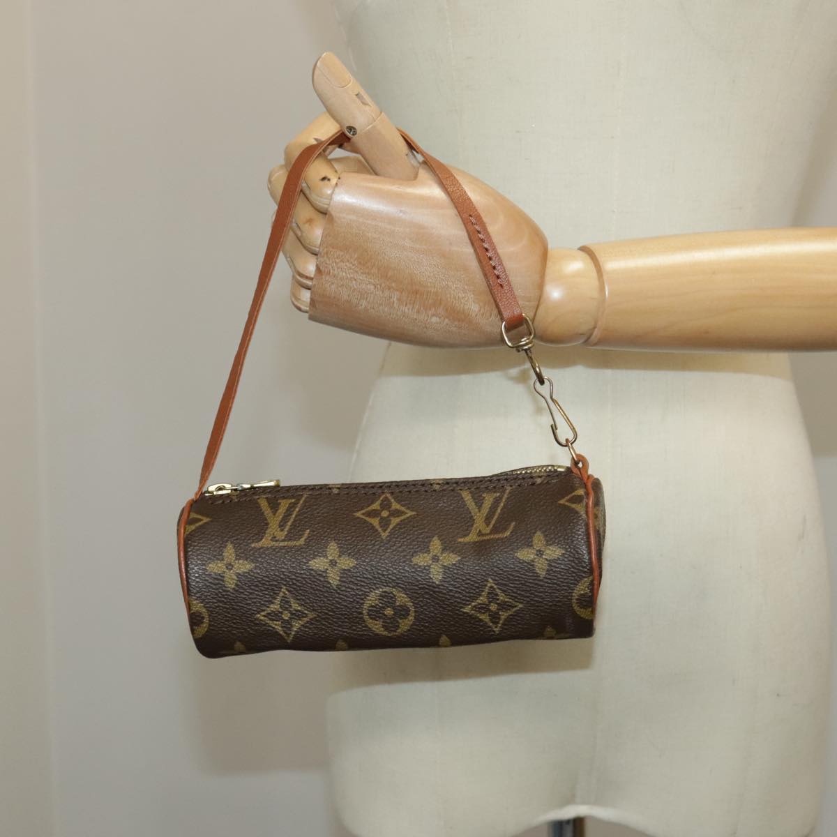 LOUIS VUITTON Monogram Papillon Pouch LV Auth 95801