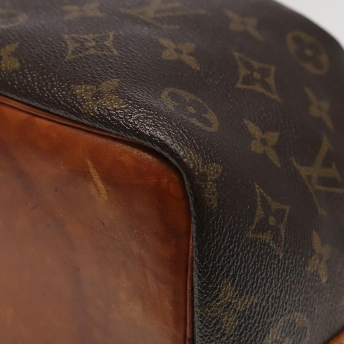 LOUIS VUITTON Monogram Petit Noe Shoulder Bag M42226 LV Auth 95809