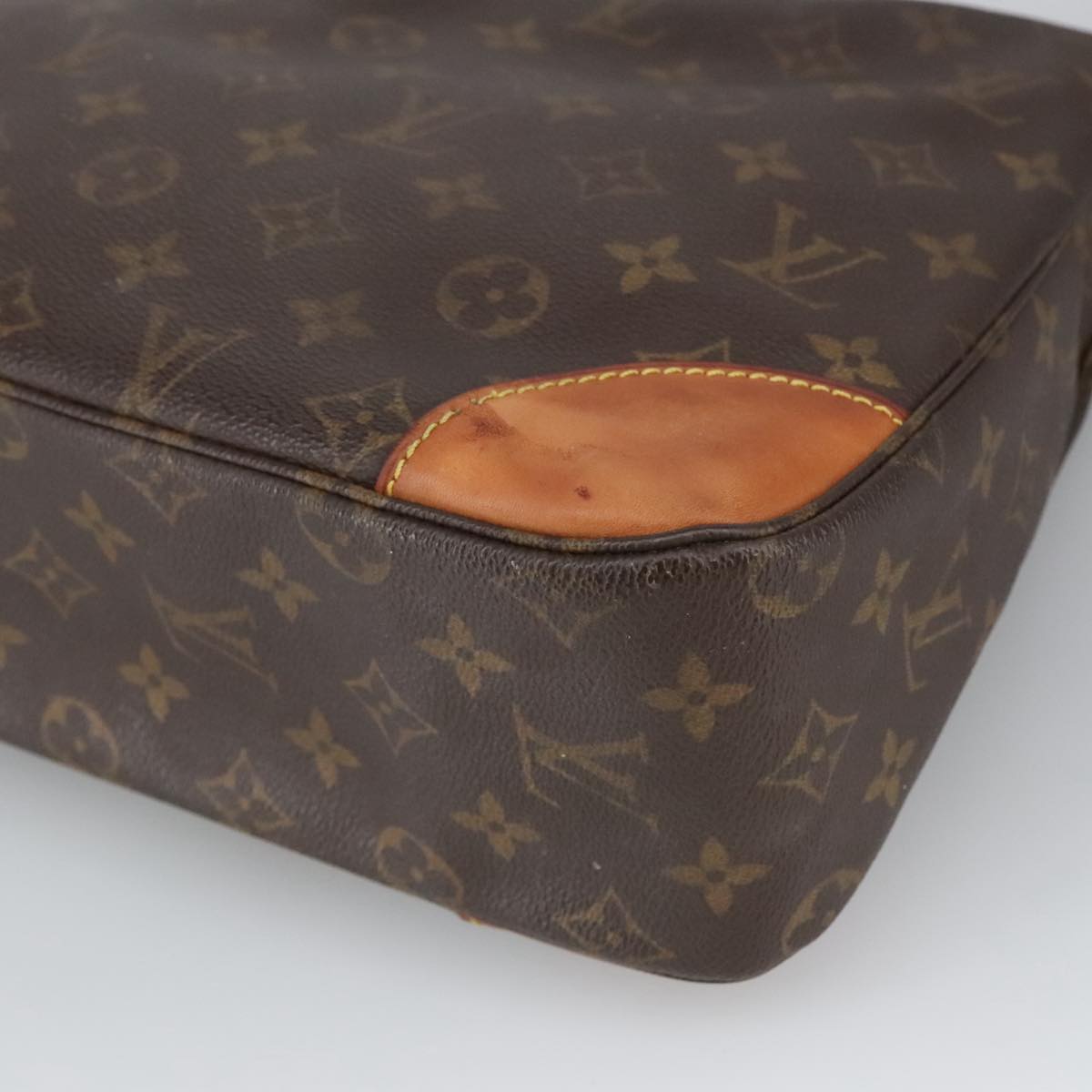 LOUIS VUITTON Monogram Boulogne 30 Shoulder Bag M51265 LV Auth 95841