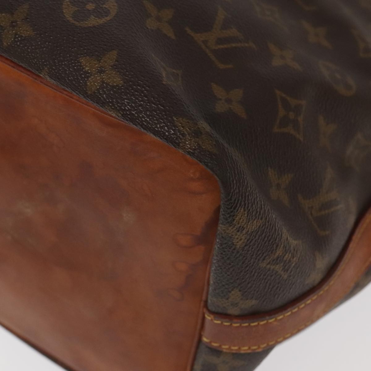 LOUIS VUITTON Monogram Petit Noe Shoulder Bag M42226 LV Auth 95863