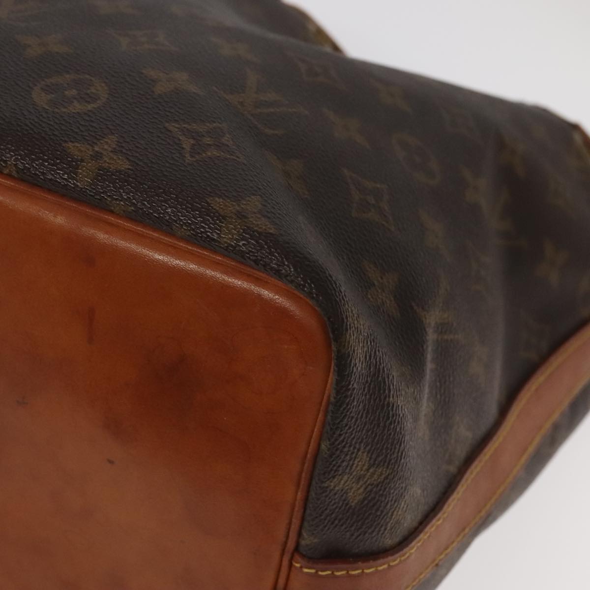 LOUIS VUITTON Monogram Petit Noe Shoulder Bag M42226 LV Auth 95863