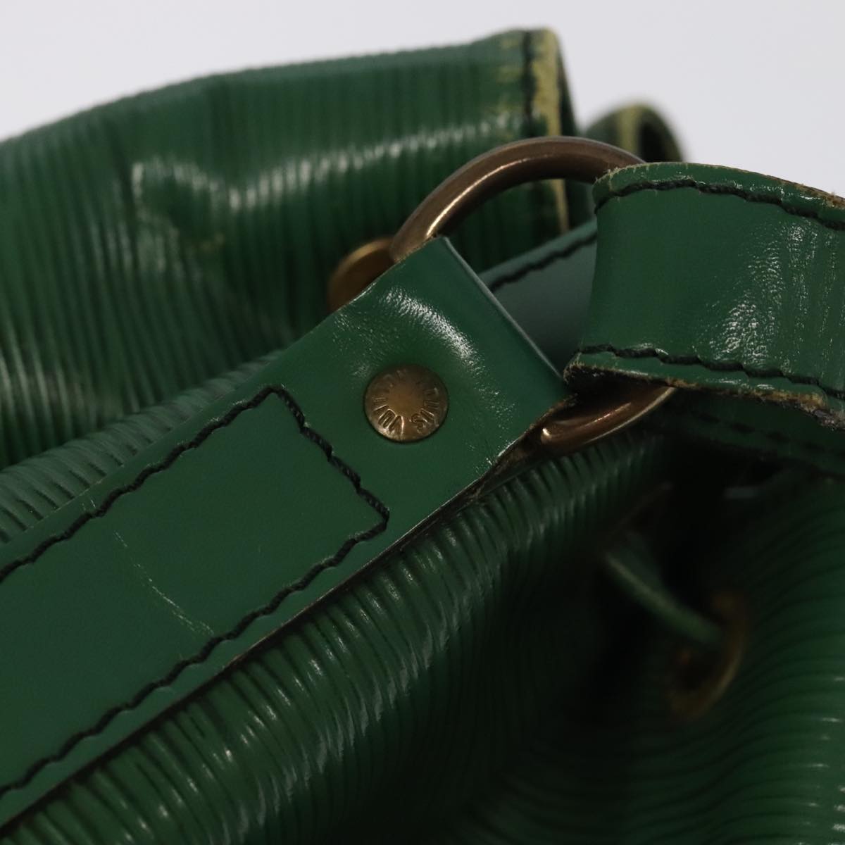 LOUIS VUITTON Epi Petit Noe Shoulder Bag Green M44102 LV Auth 95884