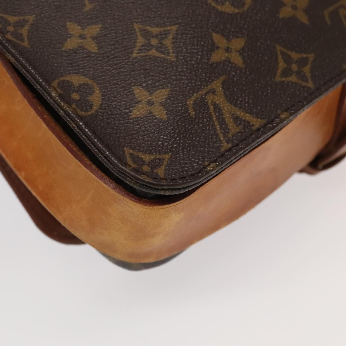 LOUIS VUITTON Monogram Cartouchiere GM Shoulder Bag M51252 LV Auth 95943