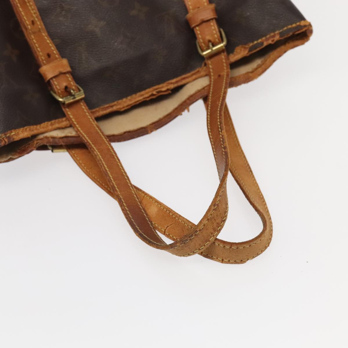 LOUIS VUITTON Monogram Bucket GM Shoulder Bag M42236 LV Auth 95968