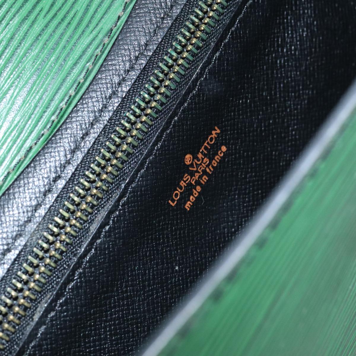 LOUIS VUITTON Epi Montaigne 27 Clutch Bag Green M52654 LV Auth 95998