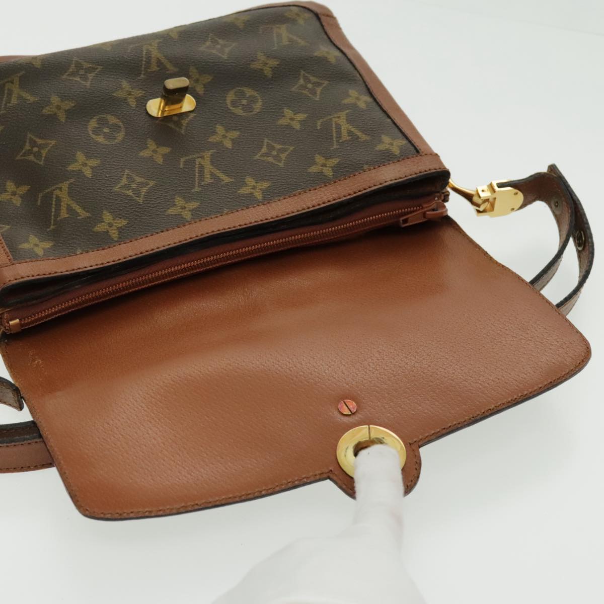 LOUIS VUITTON Monogram Sac Vendome Shoulder Bag No.233 LV Auth 96058