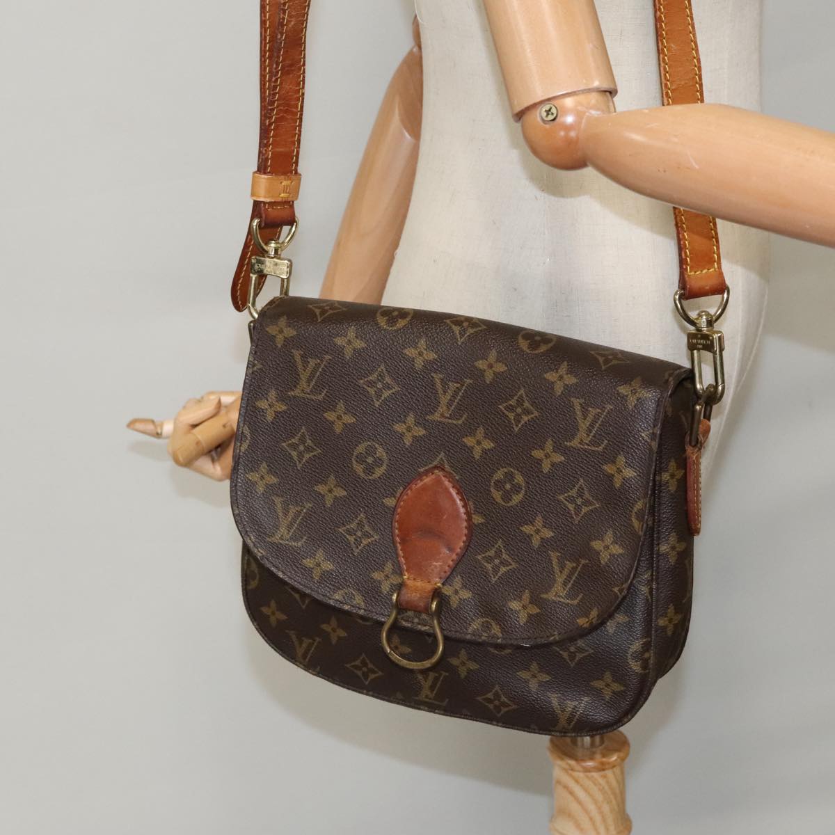 LOUIS VUITTON Monogram Saint Cloud GM Shoulder Bag M51242 LV Auth 96094