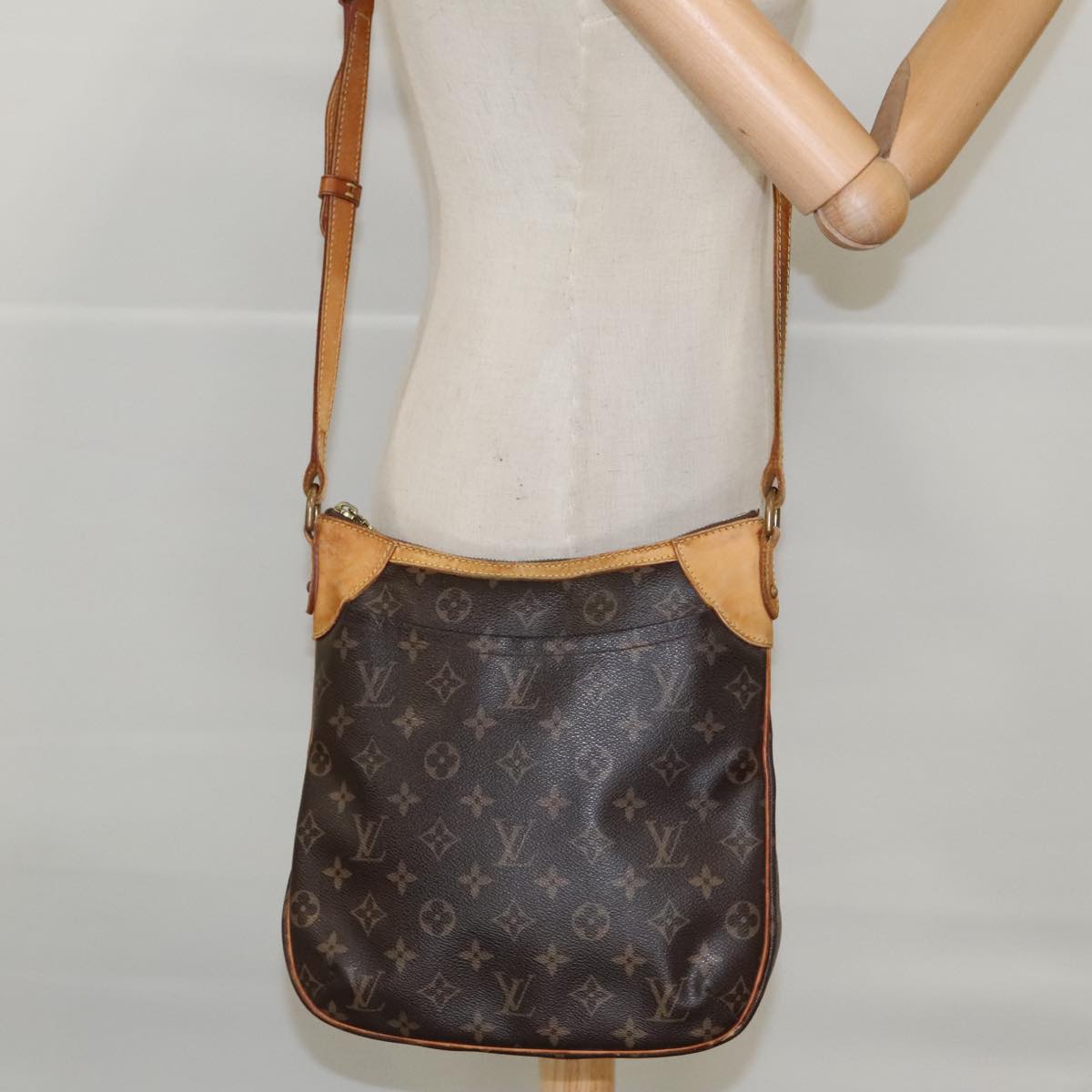 LOUIS VUITTON Monogram Odeon PM Shoulder Bag M56390 LV Auth 96120