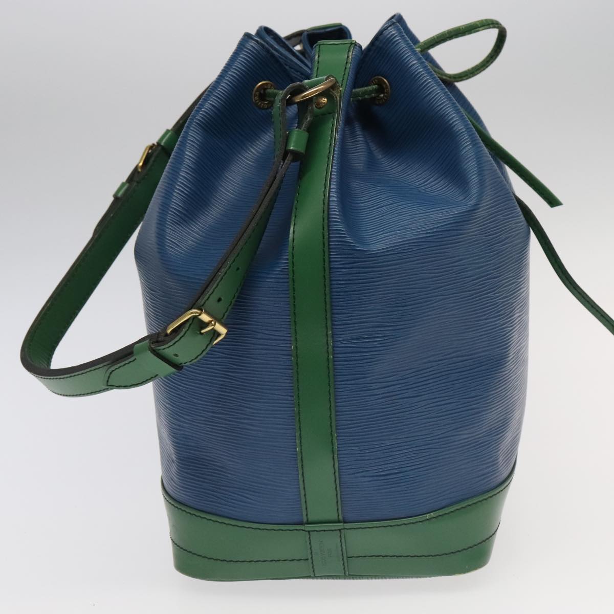 LOUIS VUITTON Epi Noe Shoulder Bag Bicolor Green Blue M44044 LV Auth 96138